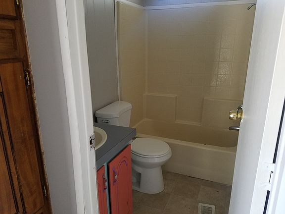 3rd image of 825 N Lamb Blvd Space 30
