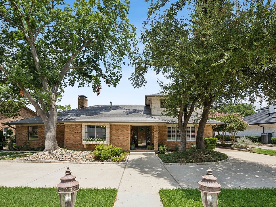 1st image of 6033 Riviera Dr
