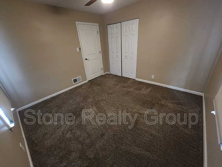 1440 S Brown Ave — Photo 8