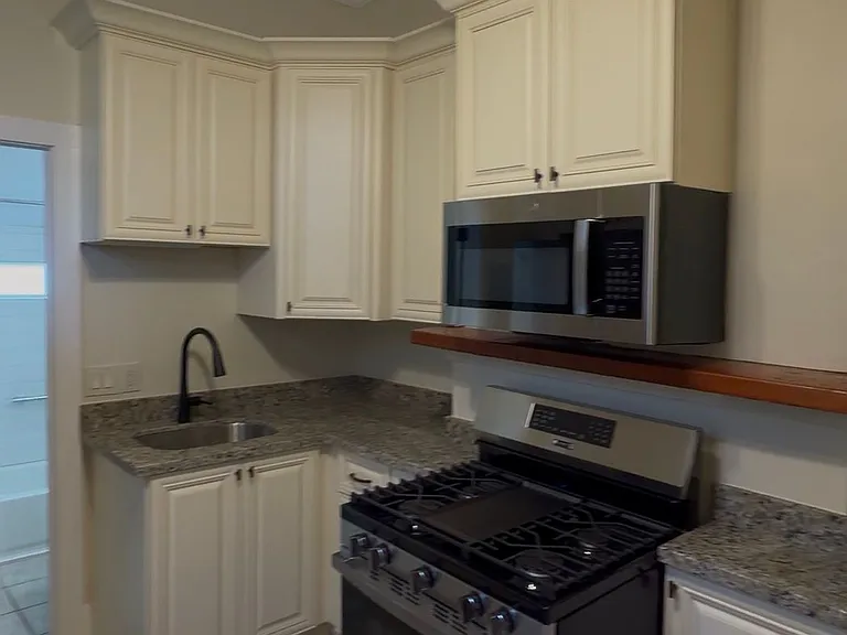 4417-2 Chestnut St — Photo 6