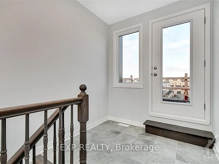821 Mikinak Rd — Photo 29