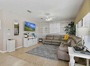 6298 Pendragon Pl, Jacksonville, FL 32258
