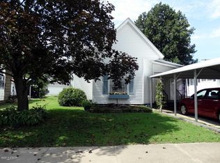 417 N 10th St, Herrin, IL 62948