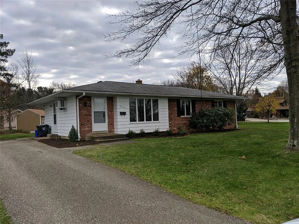 4633 Darcie Dr photo 1