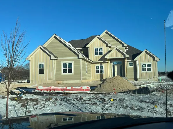 9951 North Cygnet COURT, Mequon, WI 53097