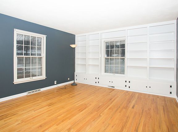 4th image of 356 Meadowrue Ln