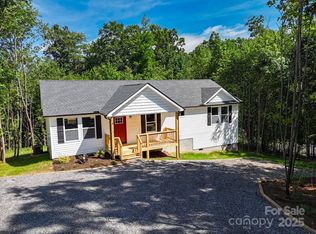 74 Carolyn Dr, Candler, NC 28715