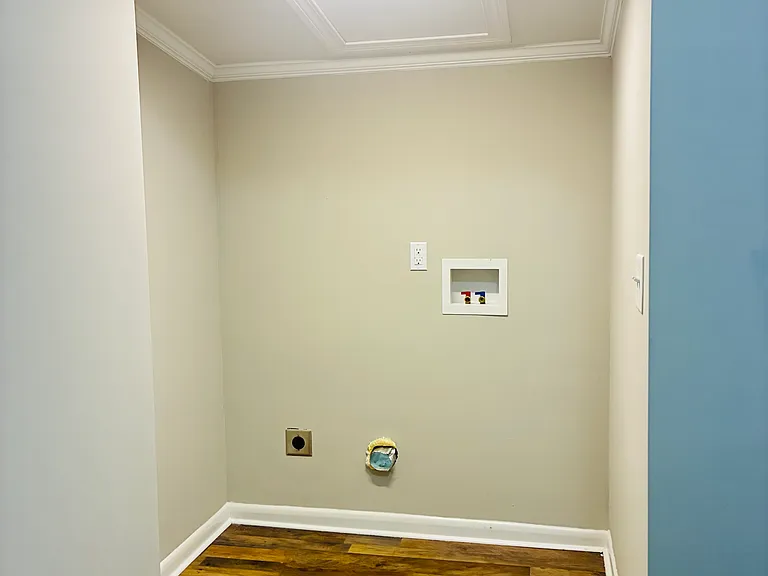 418 Orange St — Photo 16