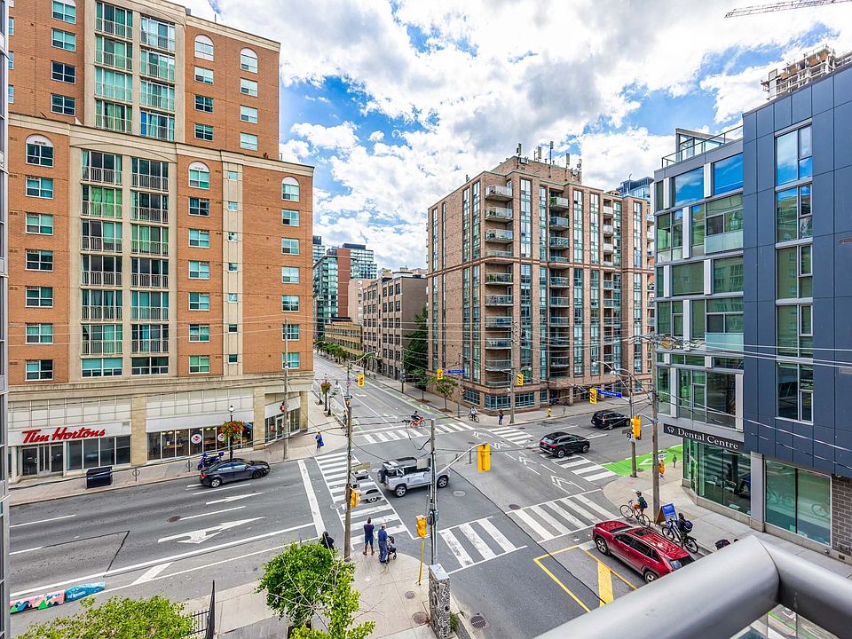 1st image of 320 Richmond St E #407