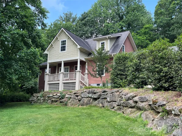 508 Fairway Dr, Hendersonville, NC 28739