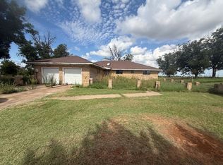 909 Railroad St, Rochester, TX 79544