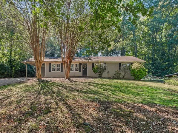 1533 Wildwood Dr, Acworth, GA 30102