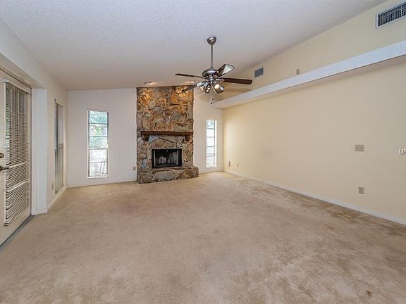 3rd image of 1333 Hillside Dr