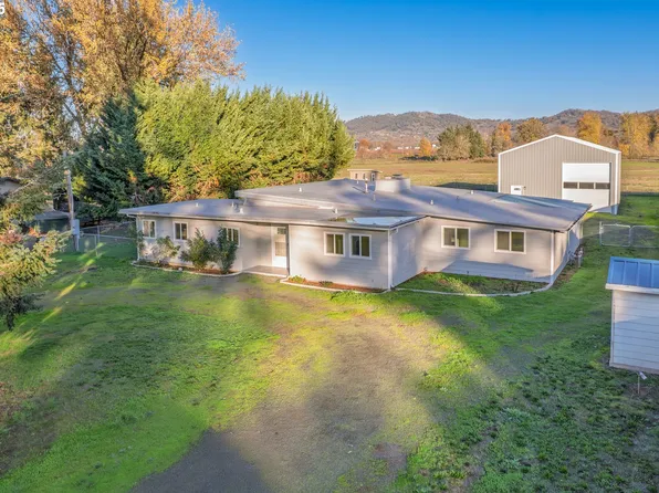 255 Shady Dr, Roseburg, OR 97471