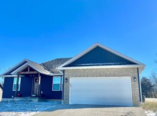 238 N Karen Cir, Seymour, MO 65746