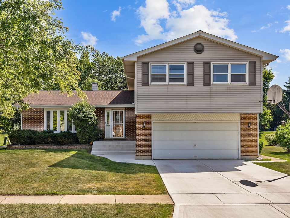1st image of 1727 Roosa Ln
