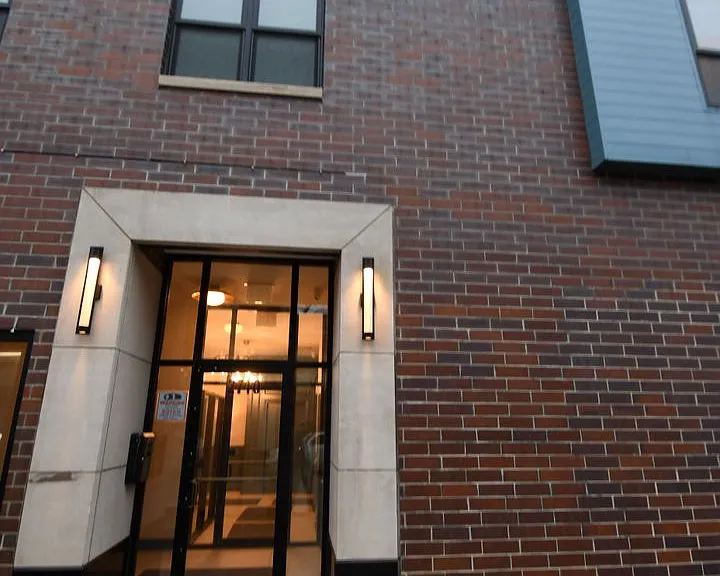 2740 N Spaulding Ave — Photo 31