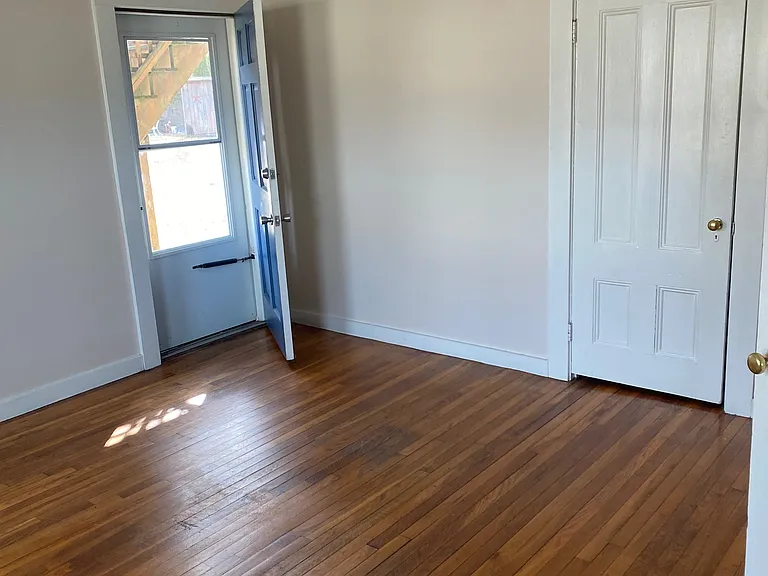 13 Magnolia Ave #1L — Photo 10