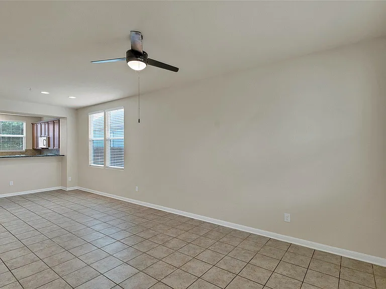 334 Newberry Trl #MAIN HOME — Photo 3