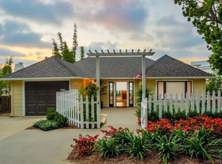 7661 Hillside Dr, La Jolla, CA 92037