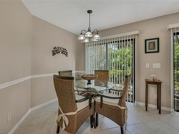 5th image of 47 Bennington DR #7