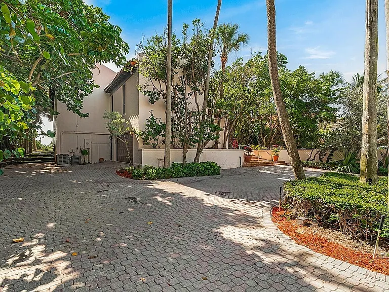 1 Ocean Ln — Photo 14