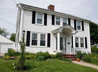 60 Wannamoisett Rd, East Providence, RI 02914