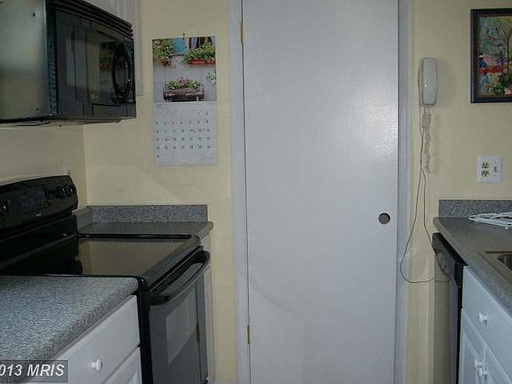 4th image of 4371 Pembrook Village Dr #59