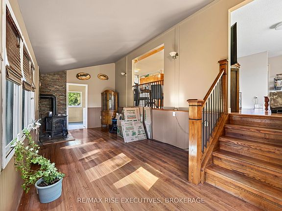 4th image of 4259 Sydenham Rd