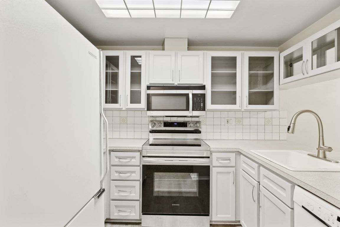 NE 116th St-2605-012.jpg