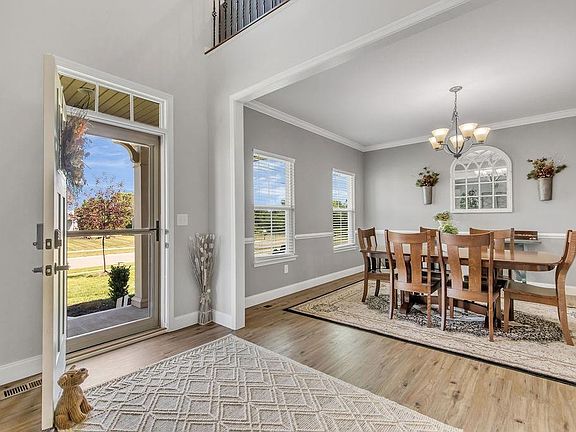 5th image of 4879 Willow Springs Dr