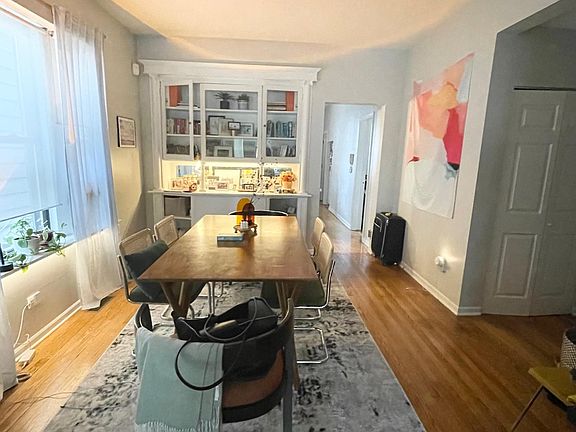3rd image of 1943 N Francisco Ave #1