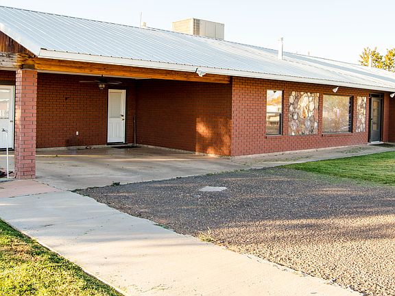 4th image of 25 W Maverick Ln