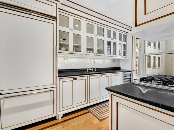 1 Central Park South image 13 of 28