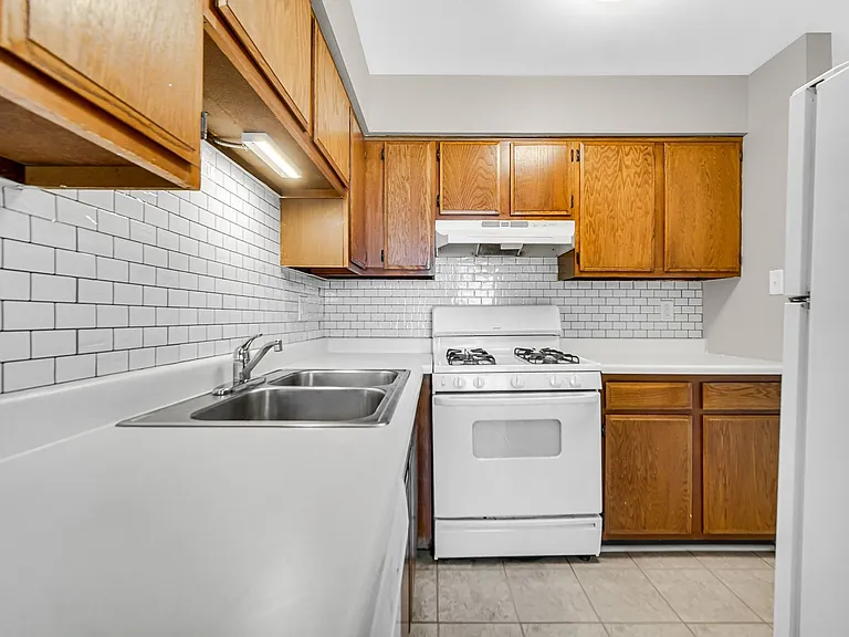 8127 Mount Ct — Photo 8