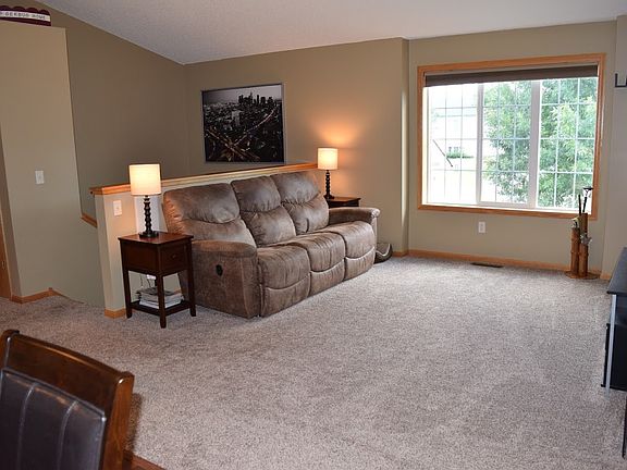 3rd image of 165 Corrinne Dr