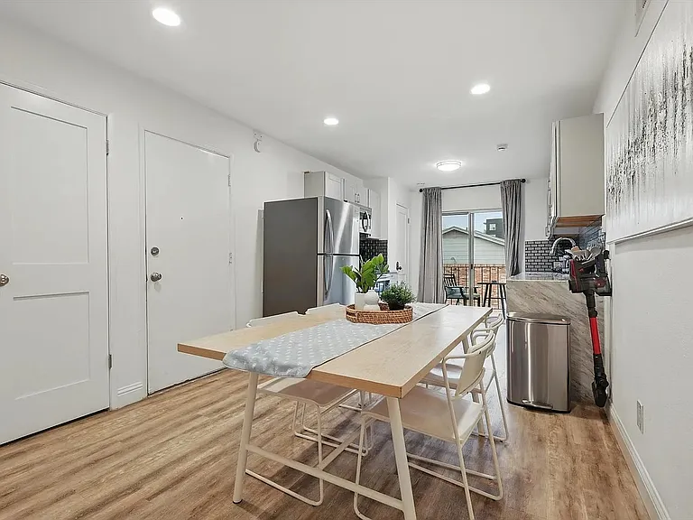 8083 Meadow Rd #225 — Photo 4