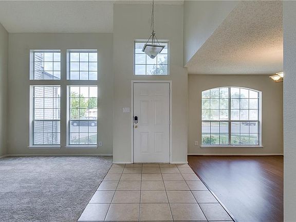 5th image of 5704 Valley View Trl