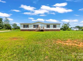 1133 Lynn Ln, Catawba, NC 28609