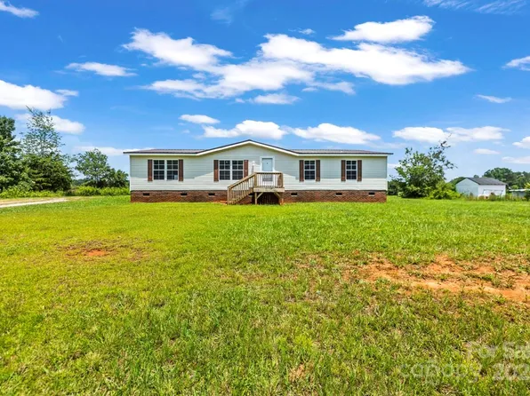 1133 Lynn Ln, Catawba, NC 28609
