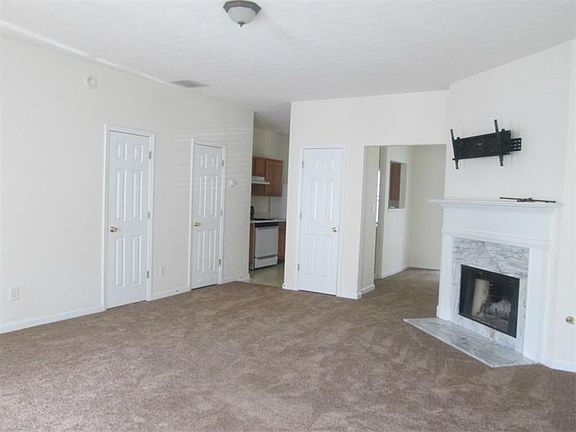 5th image of 970 Tree Creek Blvd