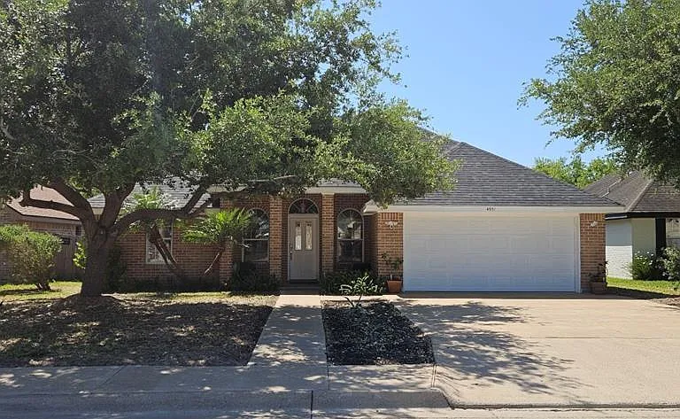 4951 Daffodil Dr — Photo 1