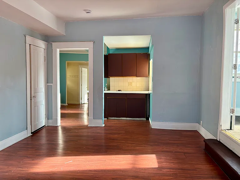 255 Ontario St #2 — Photo 10