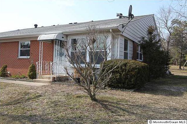 1st image of 17 Salem Drive #C