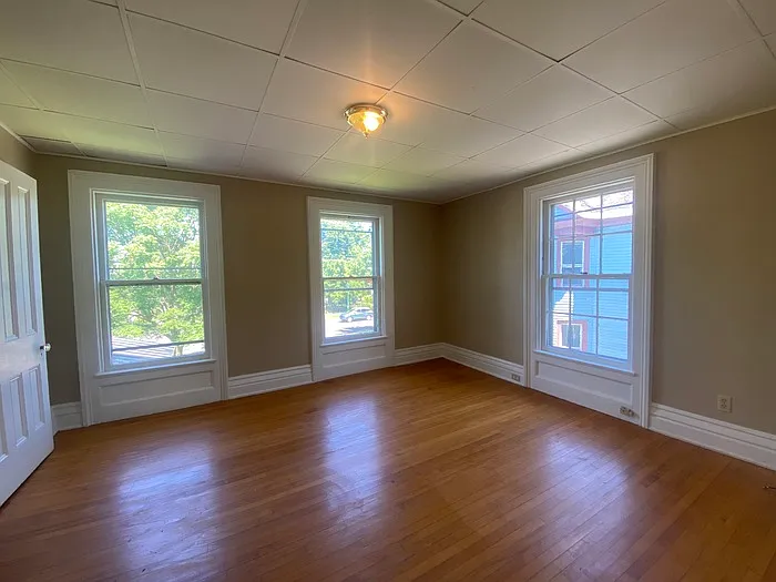 1146 State St #UPPER — Photo 13