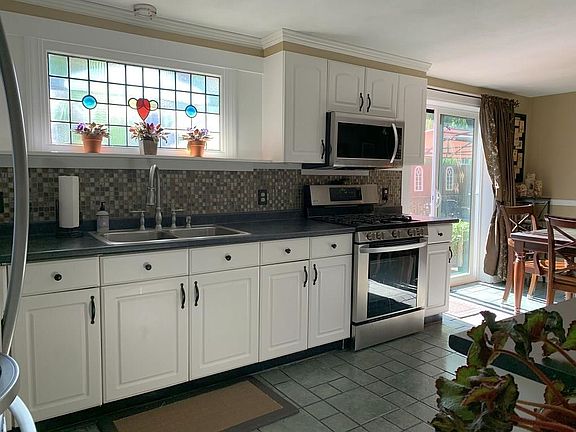 5th image of 29 Home Ave