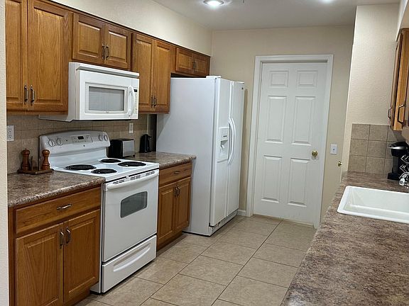 3rd image of 14016 N Boswell Blvd