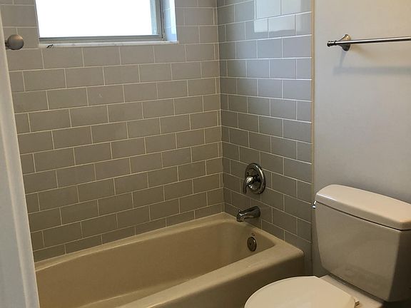 3rd image of 4244 N Gilbert Ave #4244