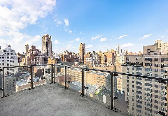 4th image of 255 E 74th St #14BC