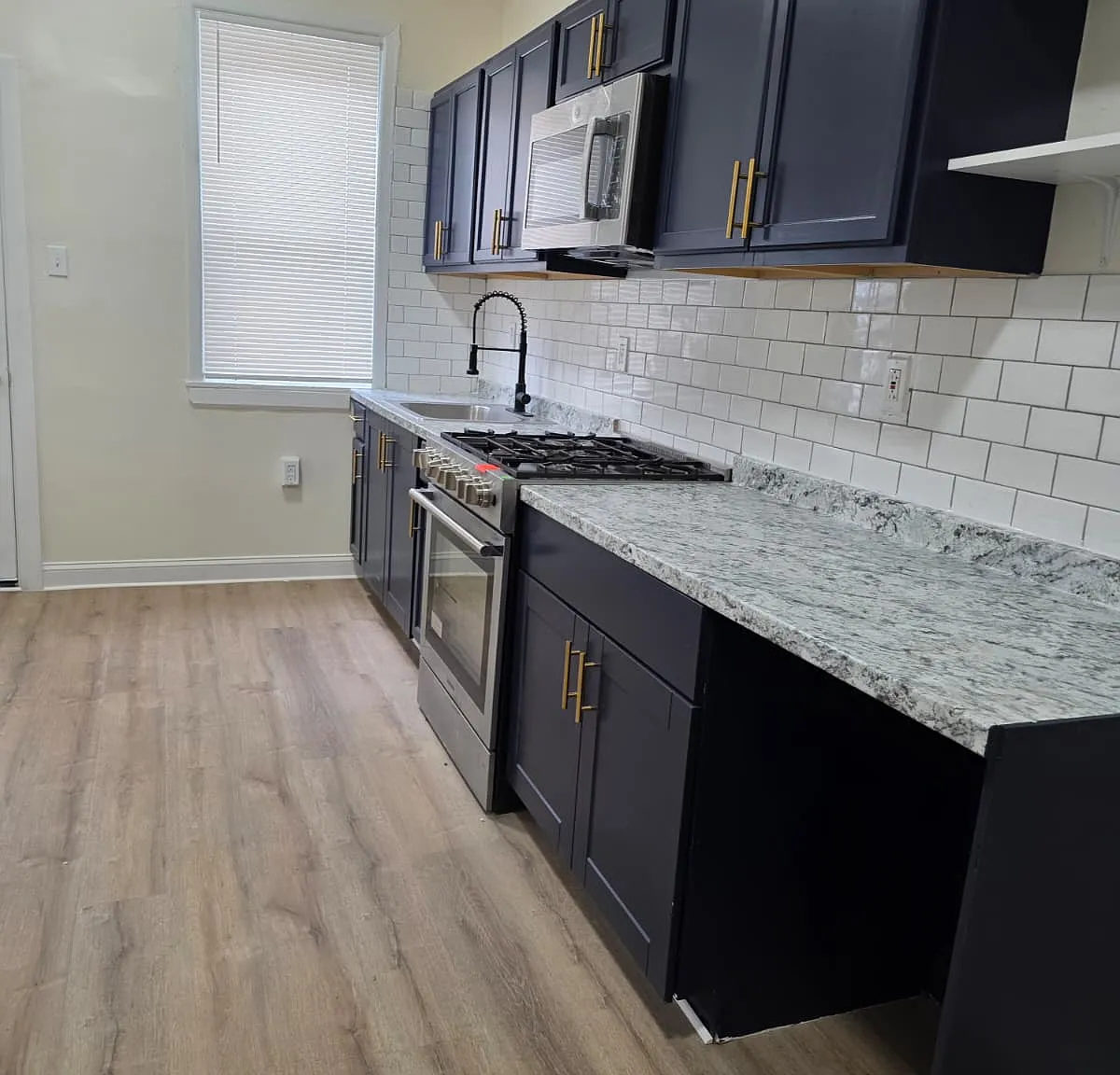 3 bed, 1150 sqft, $1,650 — Photo 2